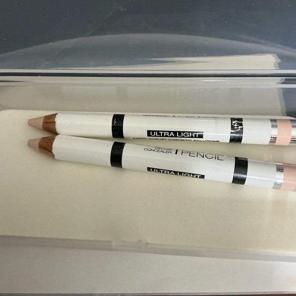 The Everything Pencil Concealer set of 2 - Picture 6 of 7